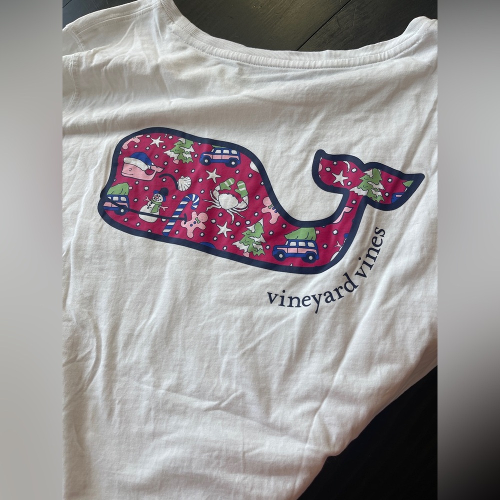 Vineyard Vines long sleeve White Tee with Festive pink red Whale